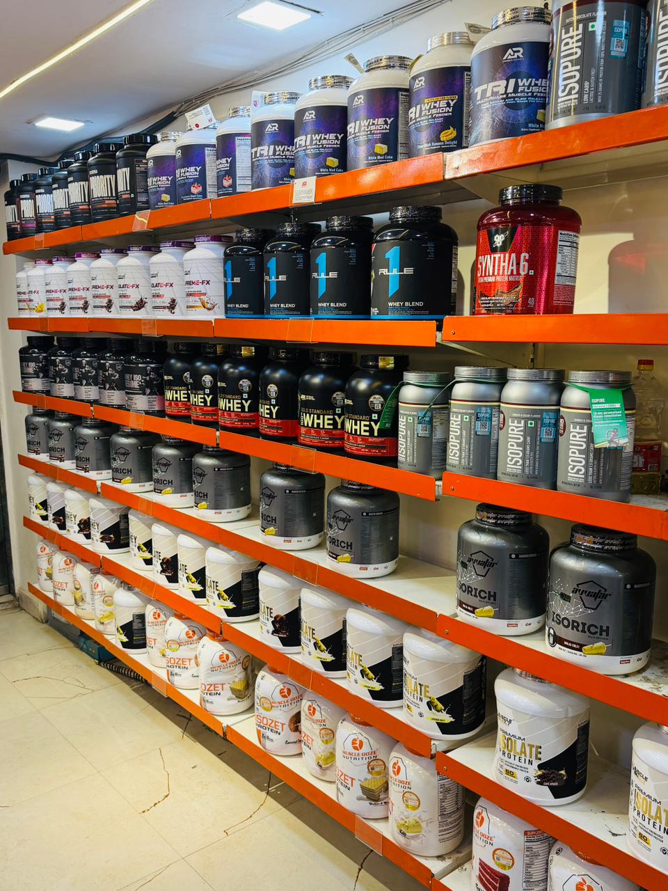 Customer with whey protein